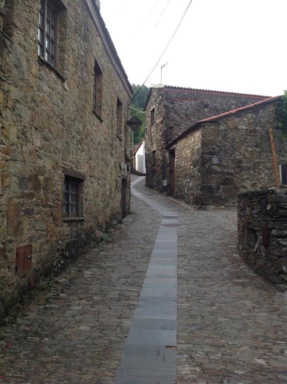 Villa Patio Do Xisto Gondramaz Exterior foto